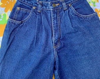 Vintage 80s Jordache Mom Jeans 24” Waist