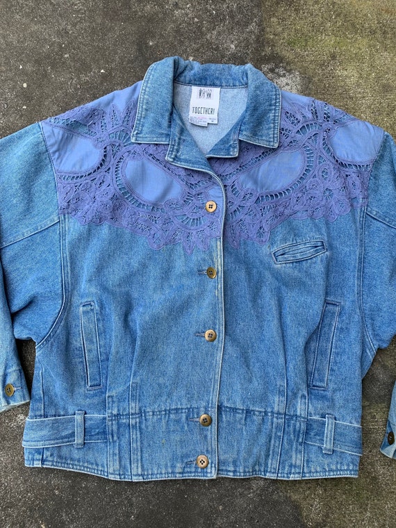 Vintage Women’s 80s Batwing Denim Jacket Lace - image 10