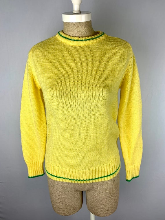 Vintage 60s 70s Mod Yellow and Green Striped Pull… - image 2