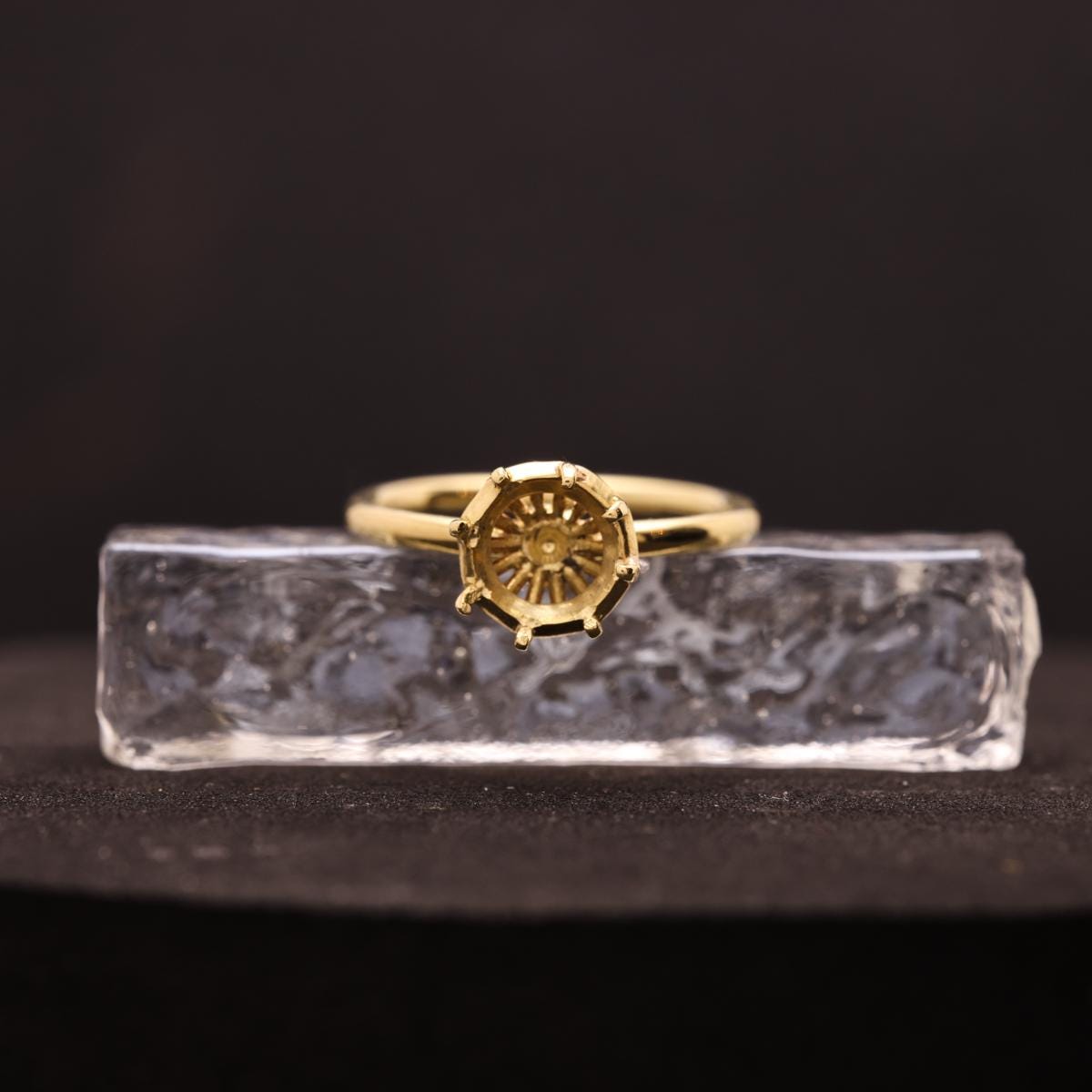 18k Yellow Gold Round Solitaire Mounting, MOUNTING ONLY