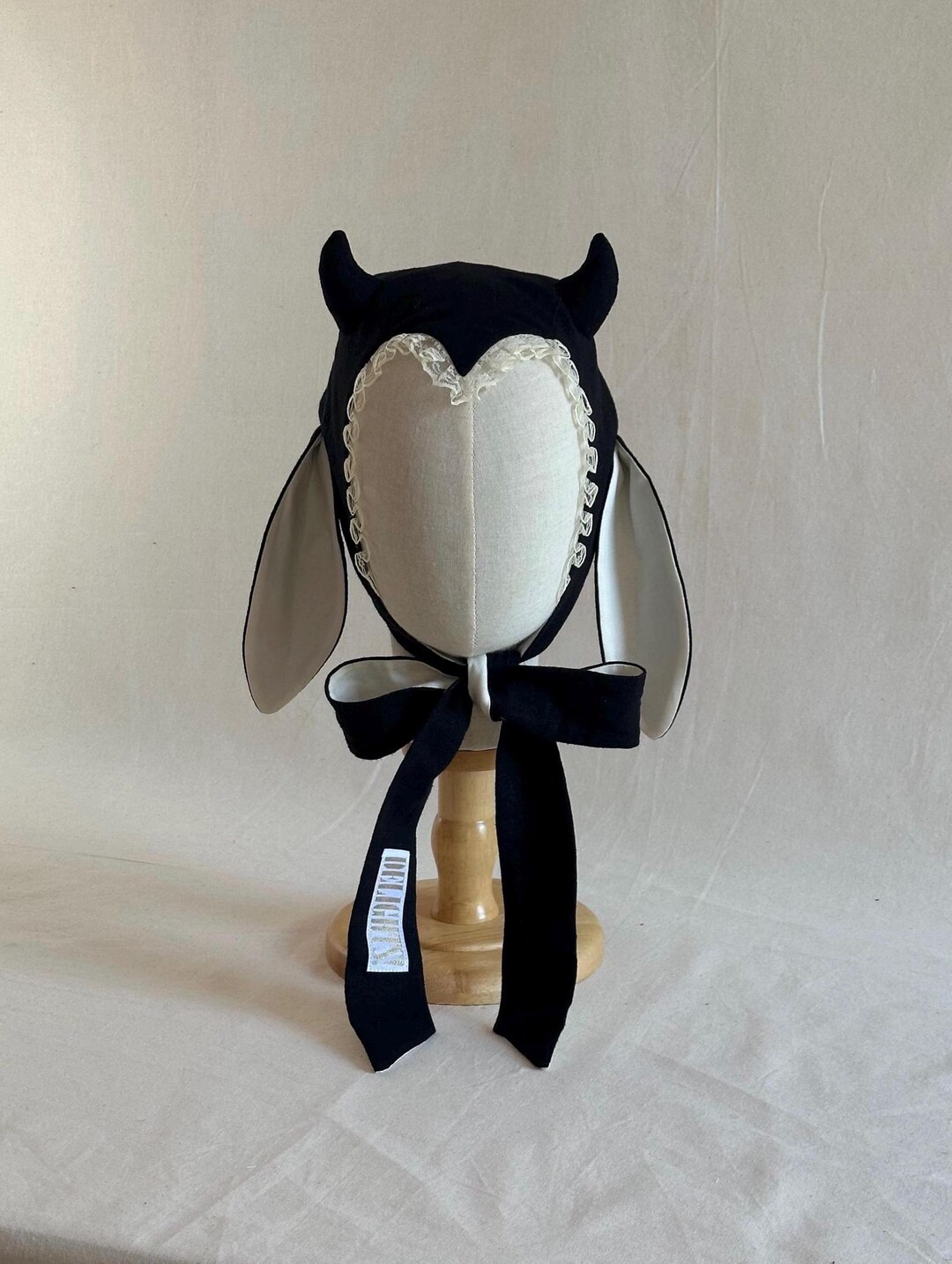 Buy Fawn Bonnet (black Linen) Online in India - Etsy