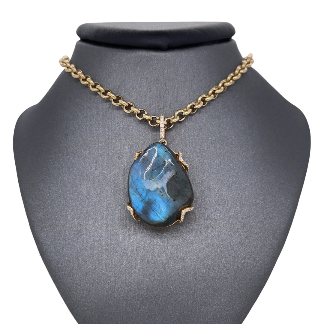 Lionheart™ 18K Solid Gold Signature ivy Labradorite and Diamond Vine