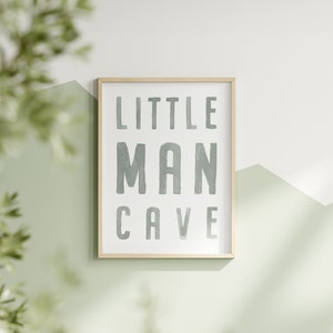 Letrero para la cueva del hombrecito, decoración de pared para habitación infantil, verde apagado, letras de acuarela, arte de pared para habitación infantil, láminas para habitación infantil, descarga instantánea