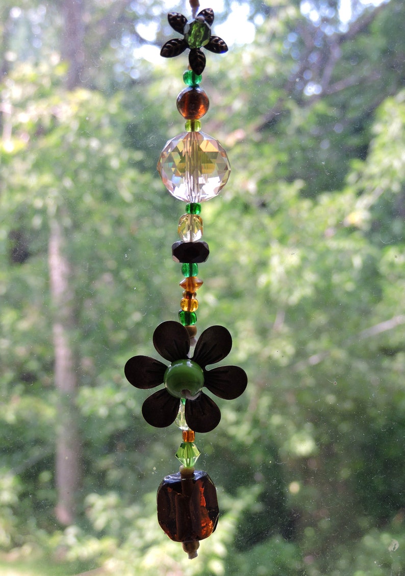 SunCatcher Beaded Curtain SunCatcher for Window Small Beaded SunCatcher Green /& Brown Flower SunCatcher Hanging Beads Sun Catcher