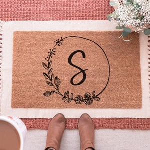 Monogram Doormat, Initial Door Mat, Personalized Doormat, Custom Doormat, Personalized Welcome Mat, Housewarming Gift, Closing Gift, Wedding