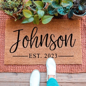 Last Name Doormat, Personalized Doormat, Custom Doormat, Personalized Welcome Mat, Housewarming Gift, Closing Gift, Newlywed Gift EST. DATE