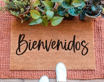 Bienvenidos doormat, Bienvenidos Welcome Mat, Spanish Doormat, Custom Door Mat, Housewarming Gift, Closing Gift, Bienvenidos Sign, Wedding