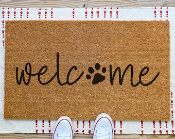Dog Welcome Mat, Dog Door Mat, Custom Dog Doormat, Housewarming Gift for Dog Lover, Gift Ideas for Dog Lover, Dog Paw Door Mat, Outdoor Mat