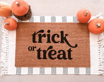 Trick or Treat Doormat, Halloween Doormat, Pumpkin Doormat, Halloween Door Mat, Custom Doormat Halloween Decor Funny Doormat Custom Door Mat