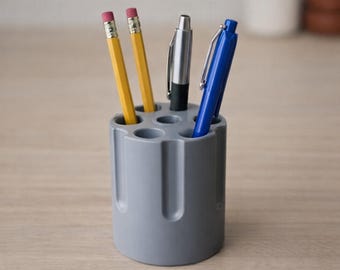 Revolver Pen Holder – 3D Printed Desk Organizer, Unique Pencil Holder, Minimalist Office Decor, Gift for Men, Industrial Desk Accessory