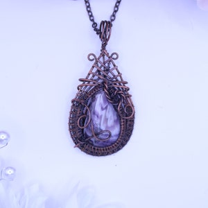 Wire wrapped pendant/Chevron Amethyst Gemstone Wire Wrapped Necklace/natural stone pendant/healing property/wire wrap pendant/copper chain