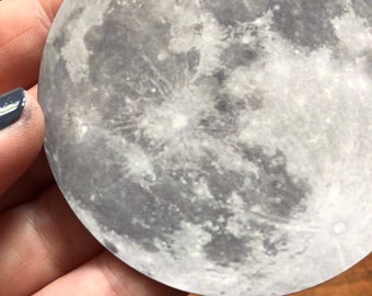 Full Moon magnet, the power of the full moon as a magnet, works on magnetic surfaces