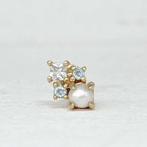 Brinco de pérola com fundo plano, pino de hélice ou concha de ouro 14k e topázio, joias delicadas para casamento e noivas em azul, piercing de cartilagem com pedra do mês de junho