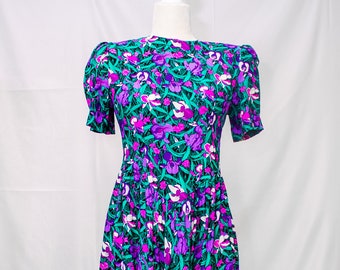 Beautiful E.D Michaels Iris Print 80's Dress.