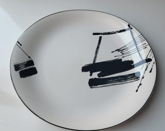 SANGO Larry Laslo Collection Calligraphy Oval Platter Plate