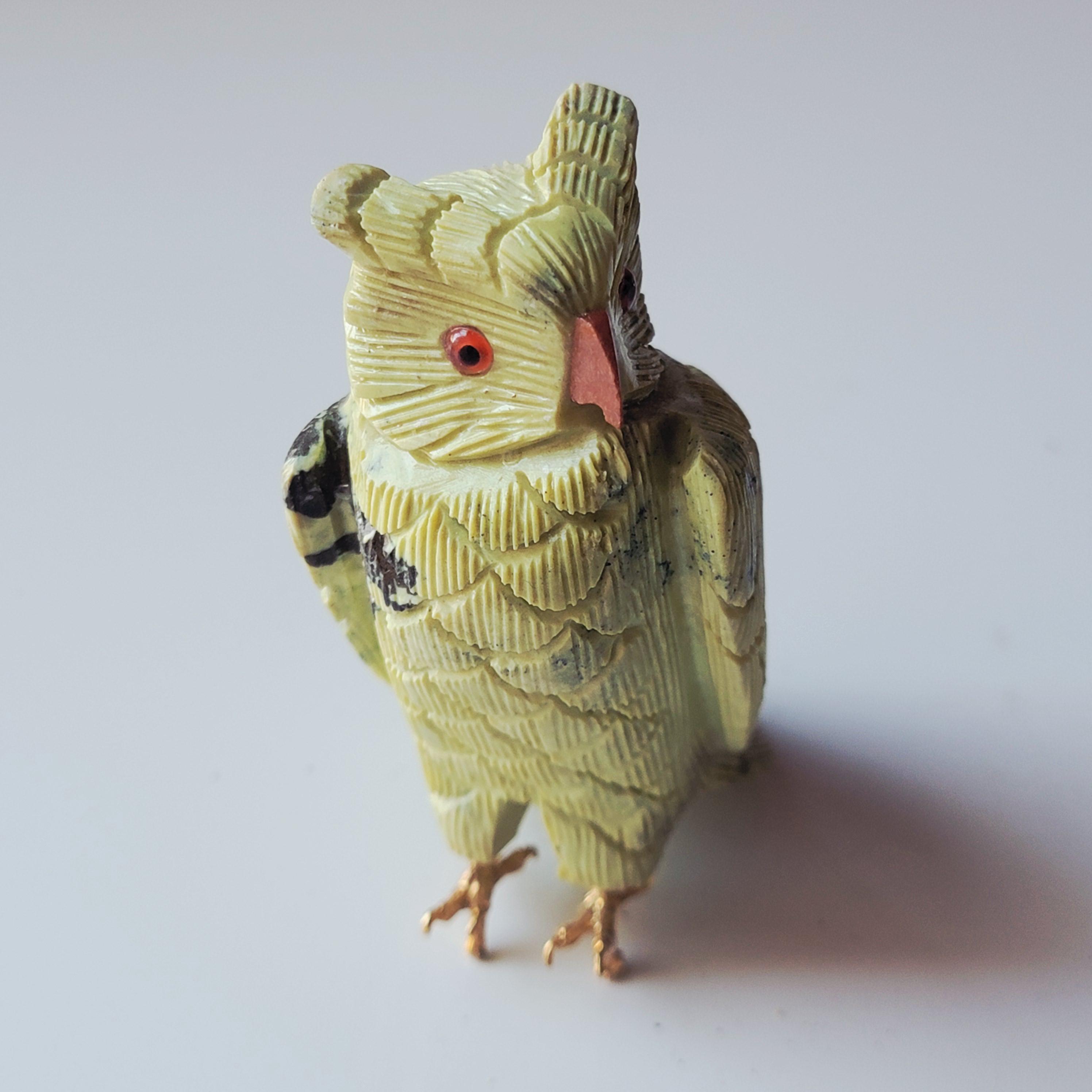Hand-Carved Serpentine Owl Green Stone Figurine Nature-Inspired Crystal Décor