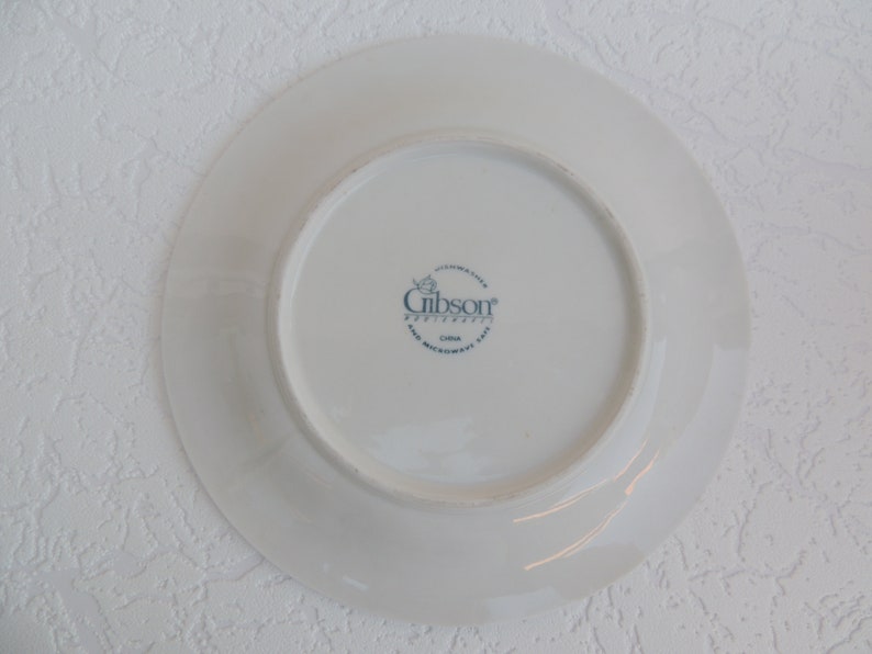 Vintage Gibson FRUIT OFF WHITE Salad Plate 7 34 Multiple Quantity