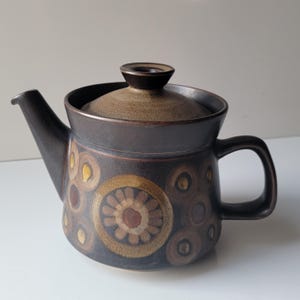 Denby Arabesque Teapot Vintage 5 Cup Ceramic with Retro Floral Design