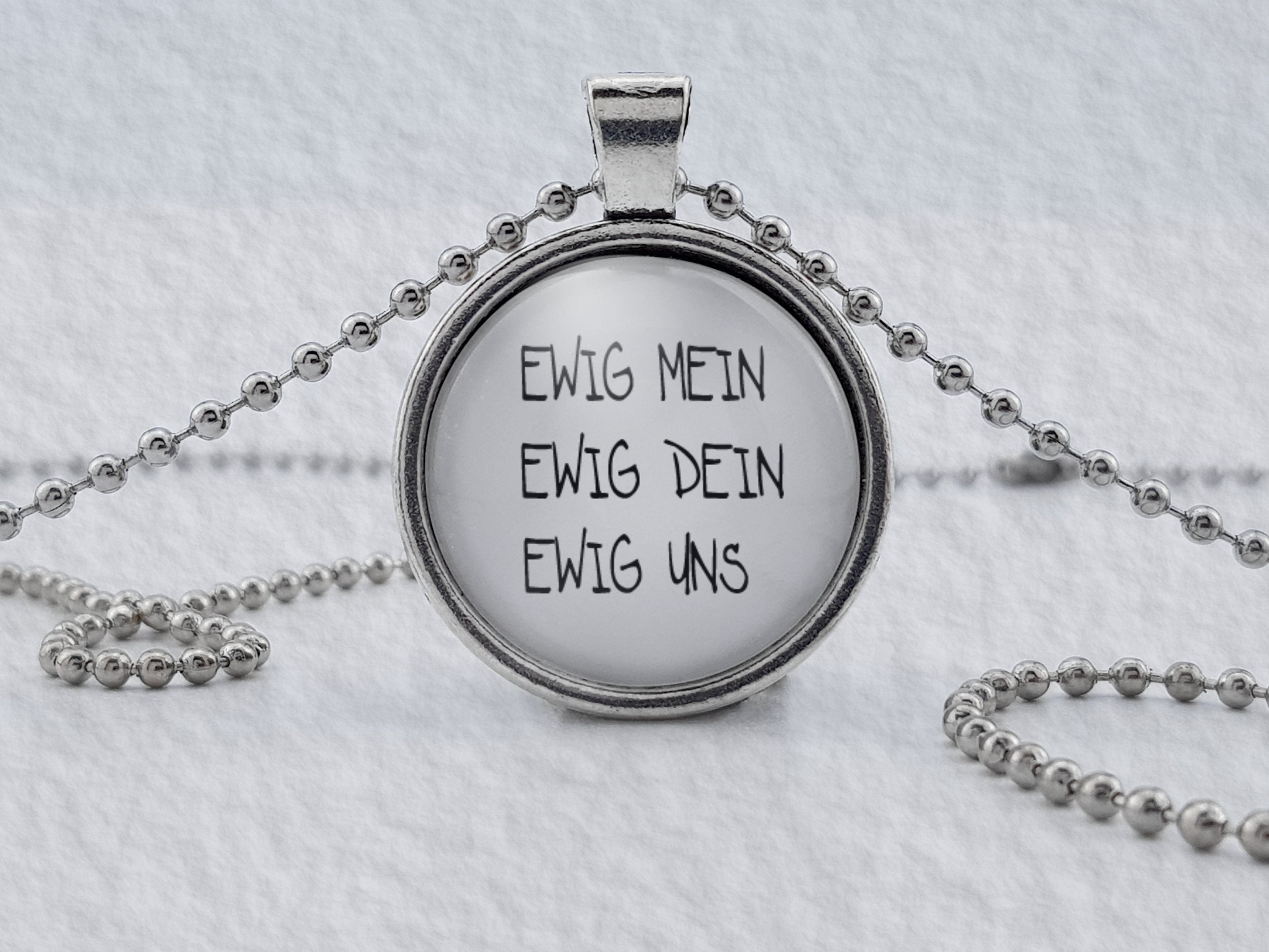 Spruchkette by Perletta 'ewig mein ewig dein ewig uns' handmade  individualisierbar Geschenke Liebe Freundschaft