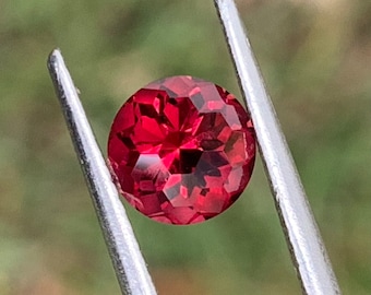 Natural Garnet Round 6.2 mm / 1.21 Ct  Unique Beehive Cut / Football Cut Loose Gemstone For Contemporary Jewelry.