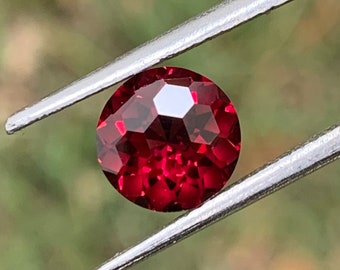 Natural Garnet Round 6.9 mm / 1.41 Ct Unique Beehive Cut / Football Cut Loose Gemstone For Contemporary Jewelry.