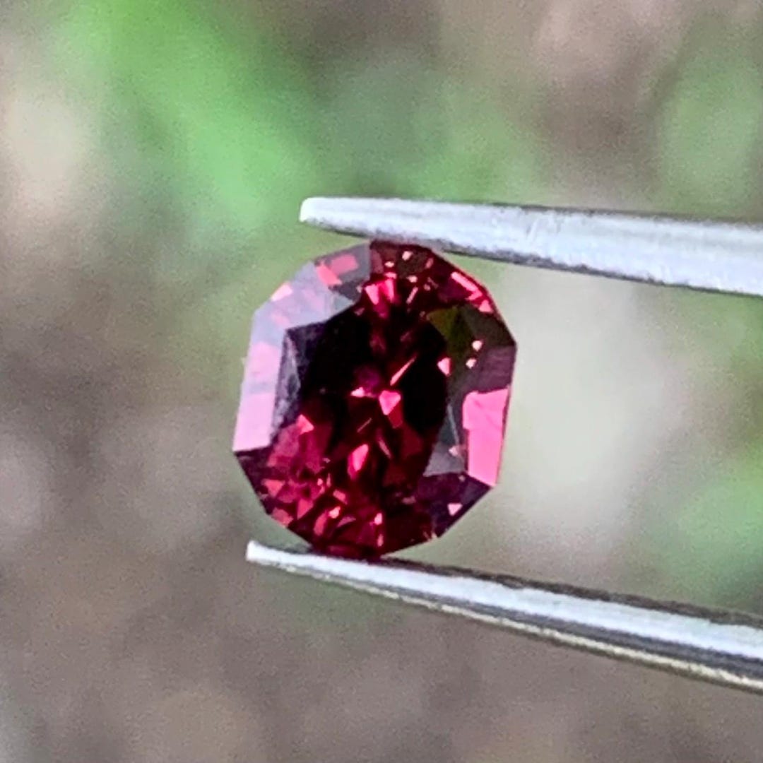 Red Garnet Modified Oval 0.39 Ct Natural Loose Gemstone for Jewelry ...