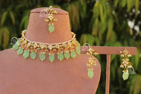 Small Necklace Set - Etsy UK
