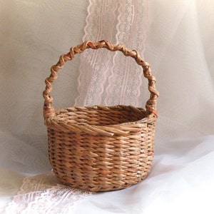 Flower girl basket with handle Rustic wedding basket Mini wicker basket Kids basket Round brown basket Gift basket Small girl petals basket