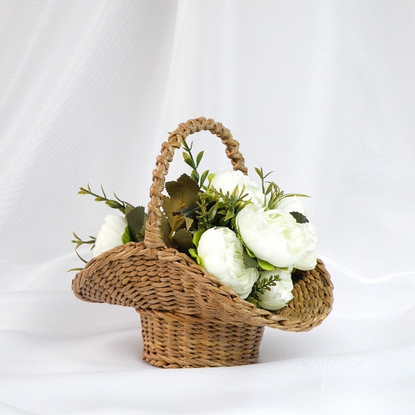 Flower girl basket with handle Rustic wedding basket Mini wicker basket Kids basket Round brown basket Petal toss small girl basket