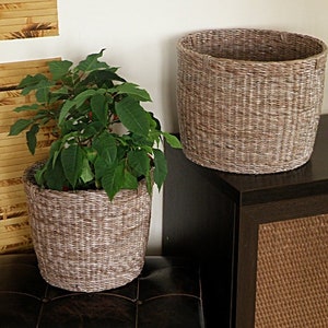 Natural woven brown storage basket Laundry wicker round basket Hamper bin Large Planter basket Banana Tree Bark Basket Waste basket Gift image 3