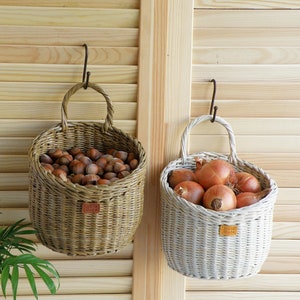 Wall hanging storage round basket Wall storage and organization Kitchen basket storage Rustic door basket Vegetable Fruit wicker baskets zdjęcie 10