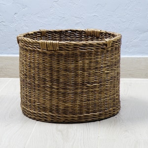 Brown wicker plant pot basket Round storage basket Wicker basket planter Planter basket for indoor planting Wicker garden decor Rustic pot