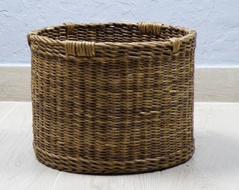 Brown wicker plant pot basket Round storage basket Wicker basket planter Planter basket for indoor planting Wicker garden decor Rustic pot