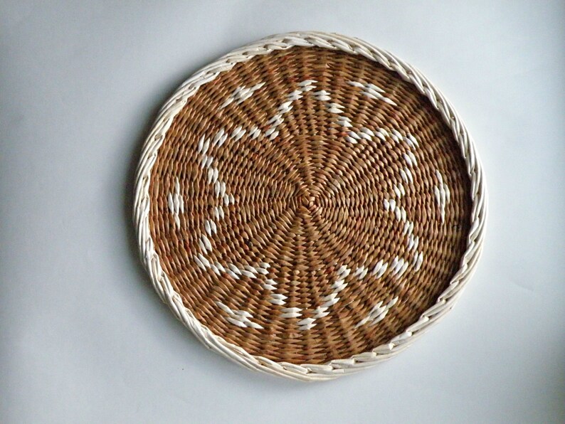 Round woven Disc wall Decor Wicker African wall basket