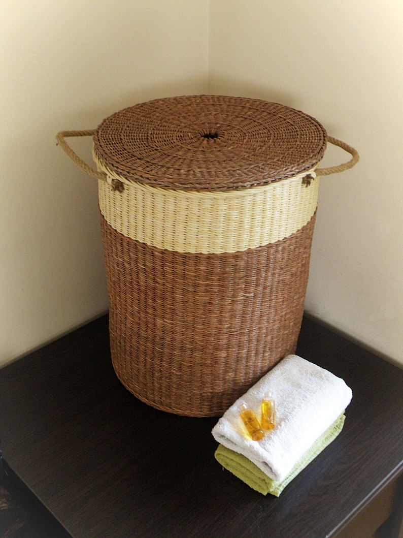 Large Wicker Round Basket With Lid Two Tone Woven Storage Etsy Canada