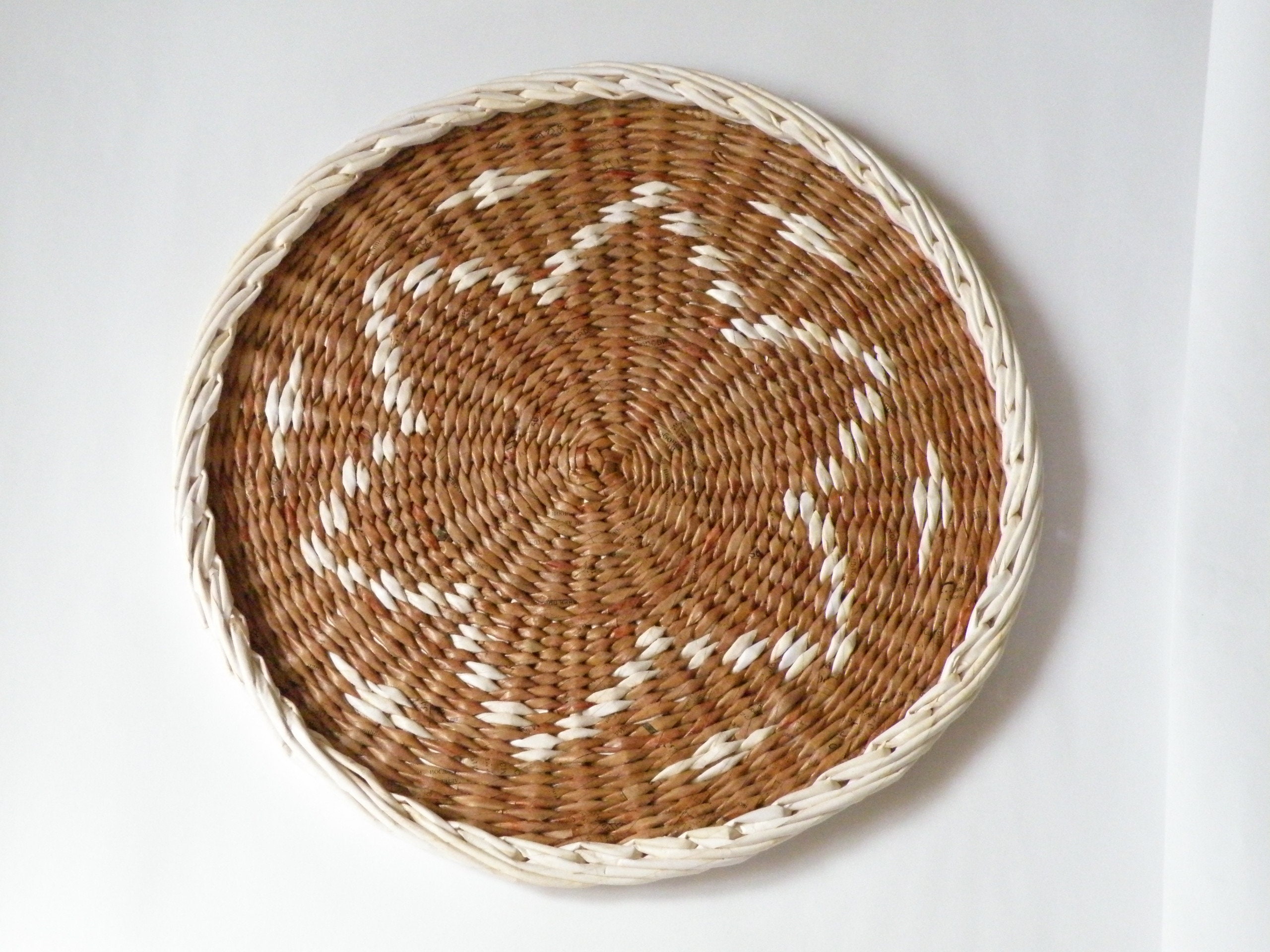 Round woven Disc wall Decor Wicker African wall basket