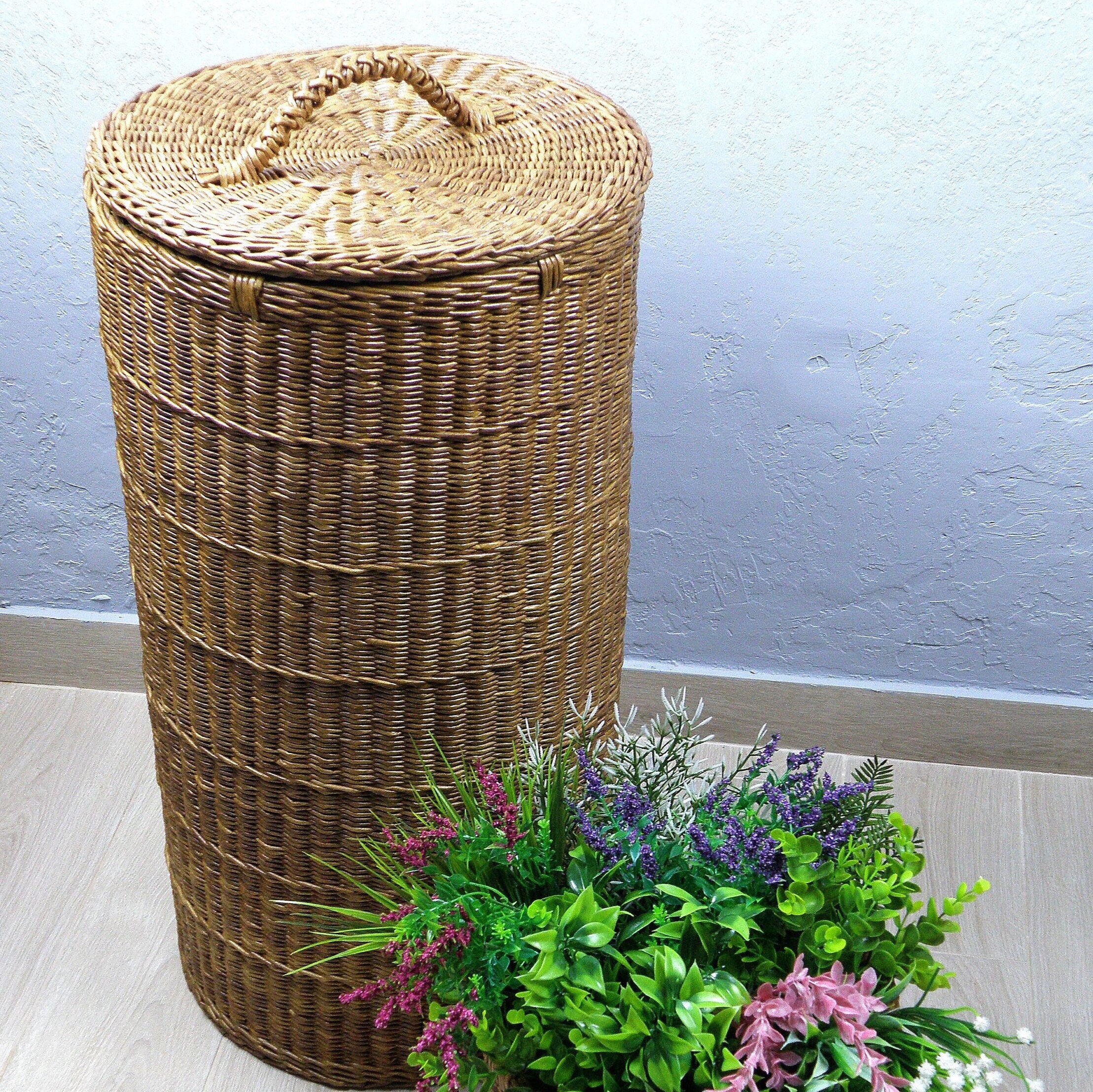 Rattan Tall Cylinder Laundry Basket /laundry Hamper 