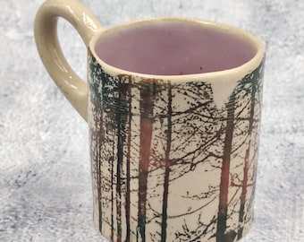 Handgetöpferte Keramik Tasse - Keramik Kunst mit Wald Print, nachhaltiges Geschenk, 130 ml