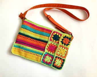 Small multicolored crocheted shoulder bag