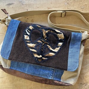 Besace en jeans upcyclés et velours