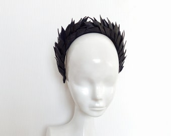 Black leather crown  in gothic style/ Black tiara/ Witch crown/ Black halo/ Gothic bridal