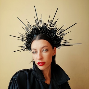 Black halo crown /Gothic Flower Wreath/  Flower crown  / Met Gala Crown/ Black roses
