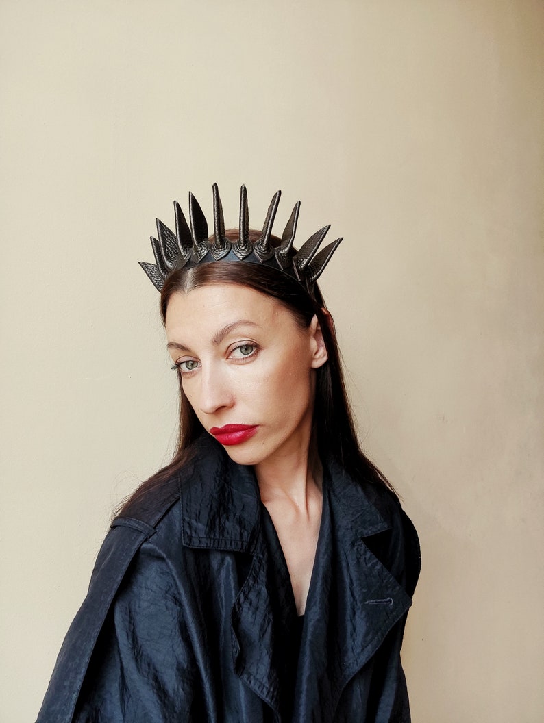 Leather brown crown in gothic style/ king crown / medieval crown/ leather headband image 1