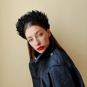 Black  leather crown  in gothic style/ Crown for Halloween/ Crown of thorns/ Black headpiece