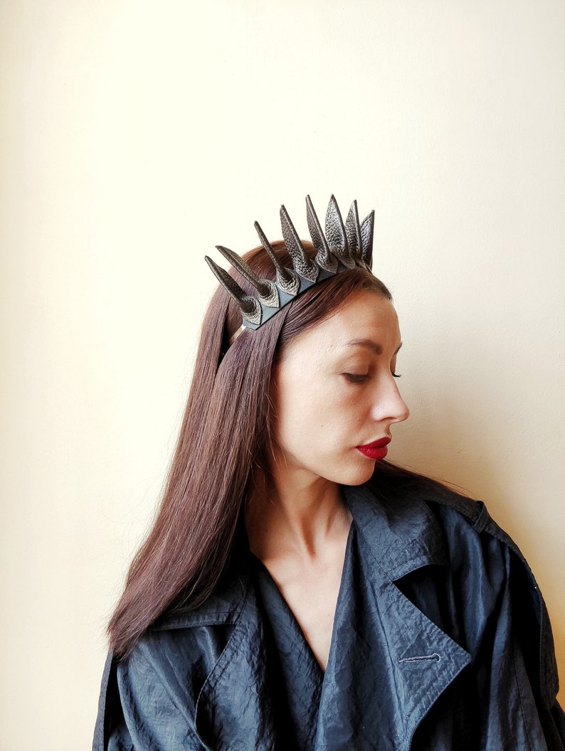 Leather brown crown in gothic style/ king crown / medieval crown/ leather headband image 3