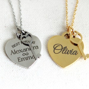 Collar de corazón grabado personalizado con llave de corazón / Collar con nombre personalizado, regalo para sus amigas, hijas, mamás, novias