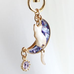 Mother of Pearl Crescent Moon Cat Keychain: Sailor Moon Inspired Bag Charm