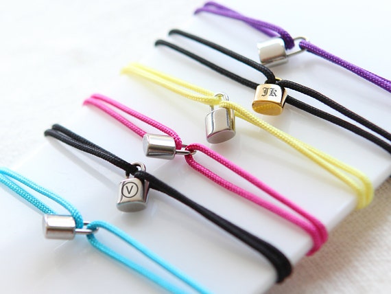 Bts v cheap lock bracelet