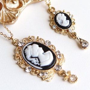 Antique Style Black Cameo Necklace: Vintage Victorian Style