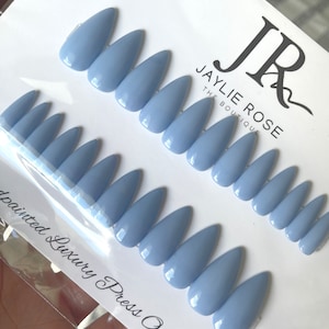 24 Piece Cool Blue Luxury Gel Press on Nails